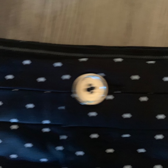 Intro comfort waist w/tummy control capris. NWT. Retail 50 - Picture 3 of 6